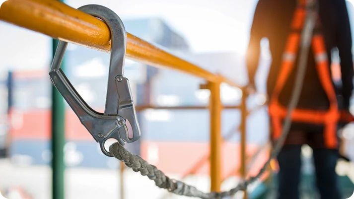 Fall protection: How to prevent accidents on scaffolding