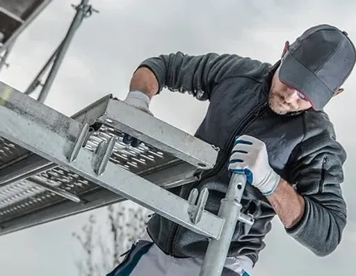 Stillaskurs 2-9 meter med fallsikring